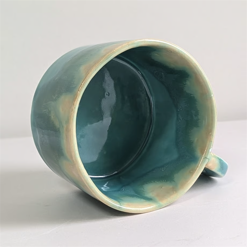 NAOKO HATA CERAMICS　マグカップ