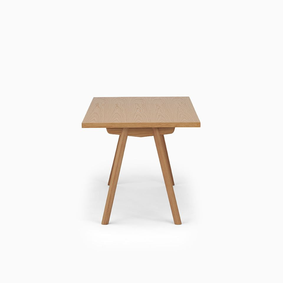 KUUM Table W1400 × D800 - オーク突板ナチュラル / クーム テーブル