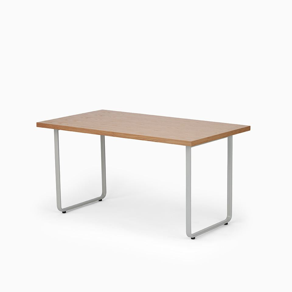 KUUM Table W1400 × D800 - オーク突板ナチュラル / クーム テーブル