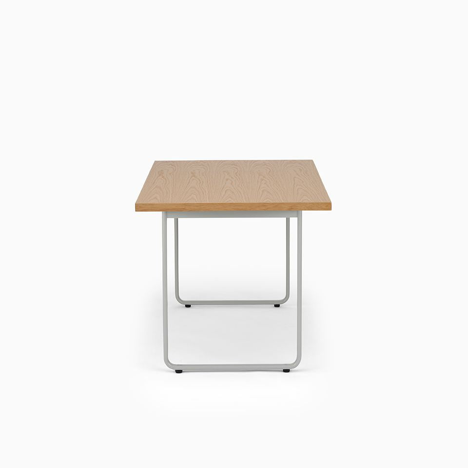 KUUM Table W1400 × D800 - オーク突板ナチュラル / クーム テーブル
