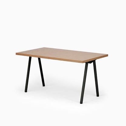 KUUM Table W1400 × D800 - オーク突板ナチュラル / クーム テーブル