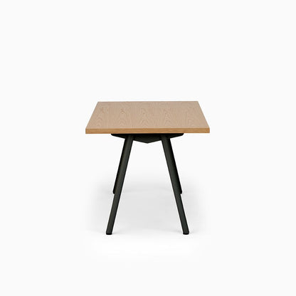 KUUM Table W1400 × D800 - オーク突板ナチュラル / クーム テーブル