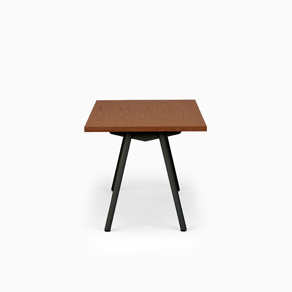 KUUM Table W1400 × D800 - オーク突板ブラウン / クーム テーブル