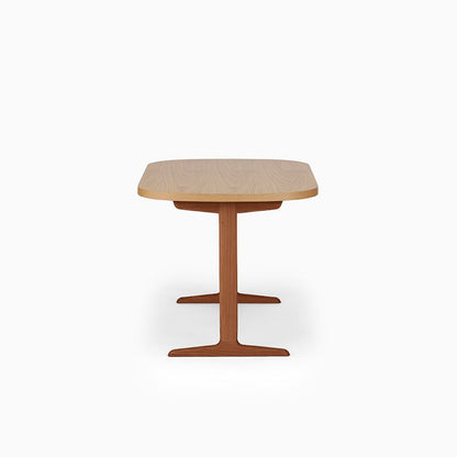KUUM Table Oval  W1200 × D800 - オーク突板ナチュラル / クーム テーブル