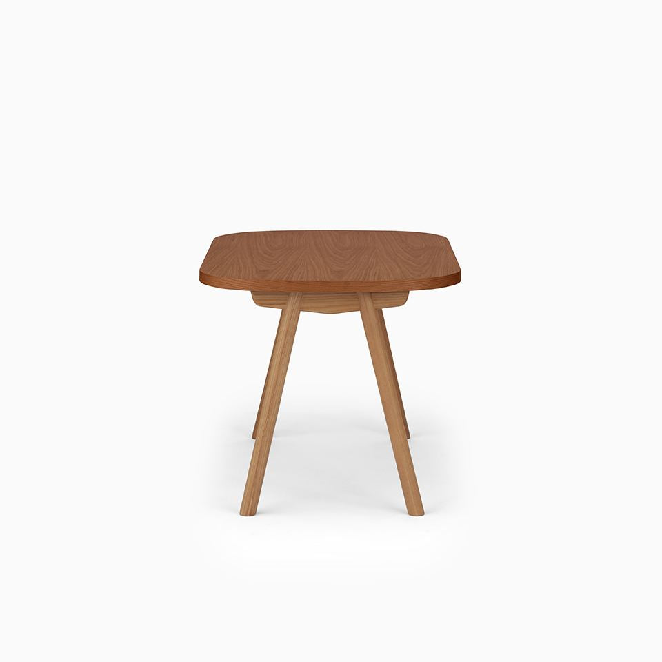 KUUM Table Oval  W1200 × D800 - オーク突板ブラウン / クーム テーブル
