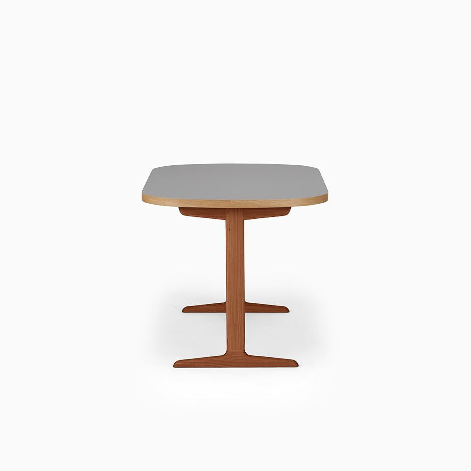 KUUM Table Oval  W1200 × D800 - メラミングレー / クーム テーブル
