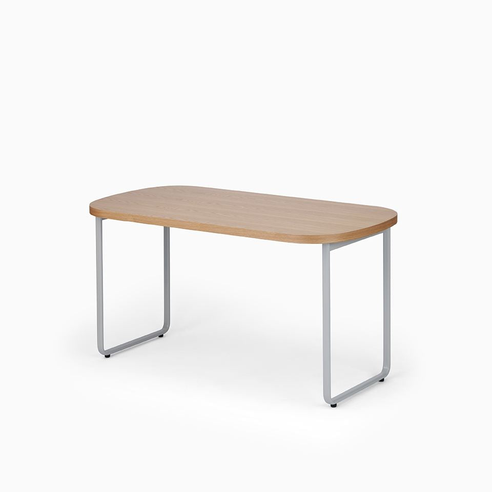 KUUM Table Oval  W1400 × D800 - オーク突板ナチュラル / クーム テーブル