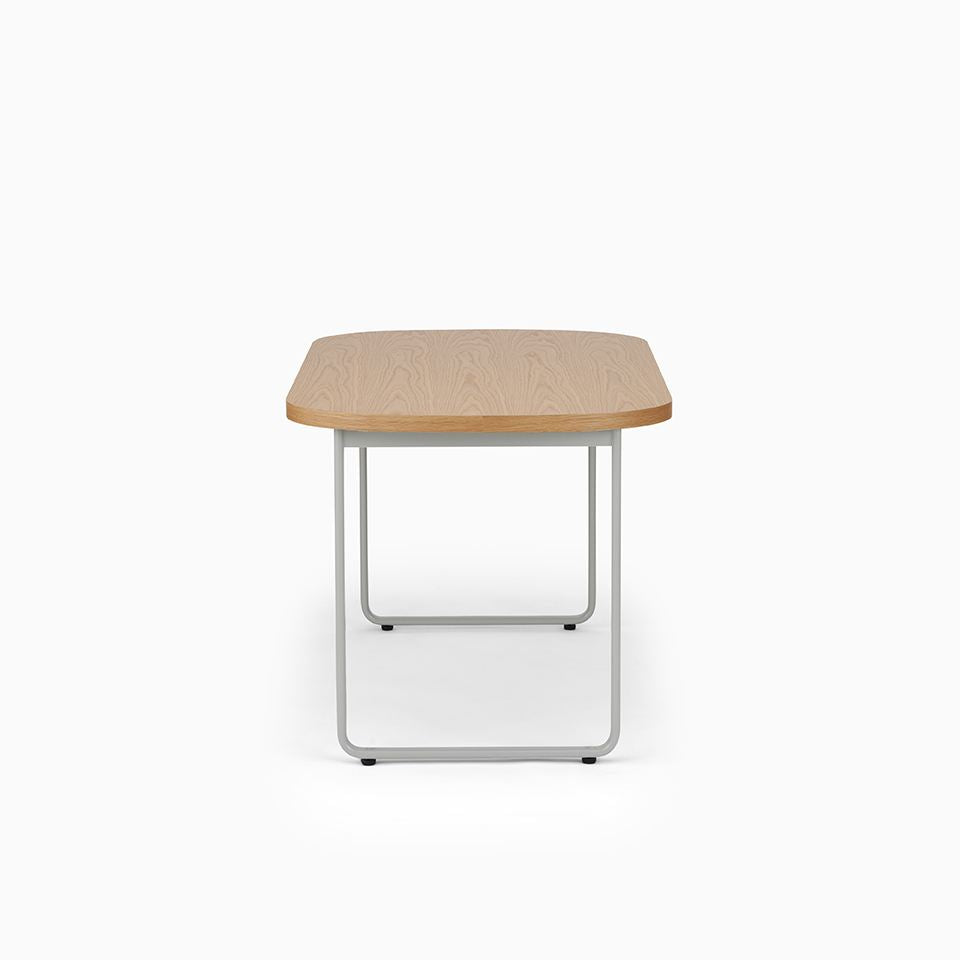 KUUM Table Oval  W1400 × D800 - オーク突板ナチュラル / クーム テーブル