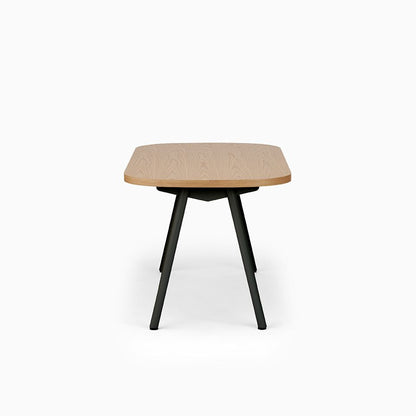 KUUM Table Oval  W1400 × D800 - オーク突板ナチュラル / クーム テーブル
