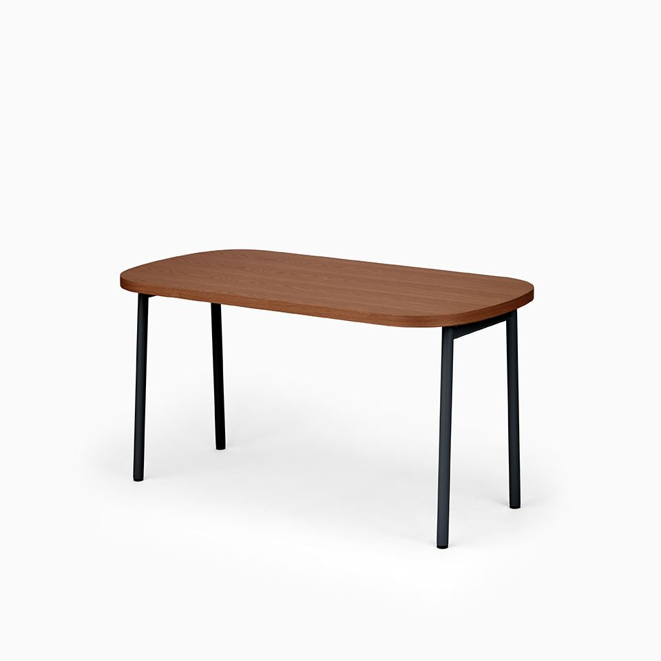 KUUM Table Oval  W1400 × D800 - オーク突板ブラウン / クーム テーブル