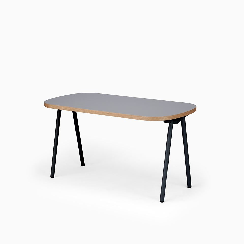 KUUM Table Oval  W1400 × D800 - メラミングレー / クーム テーブル