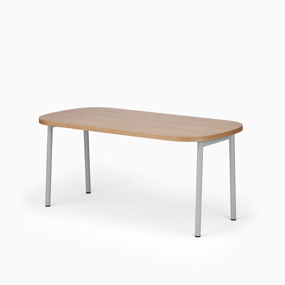 KUUM Table Oval  W1600 × D800 - オーク突板ナチュラル / クーム テーブル