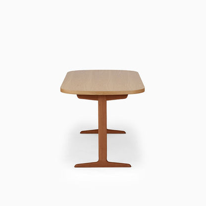 KUUM Table Oval  W1600 × D800 - オーク突板ナチュラル / クーム テーブル