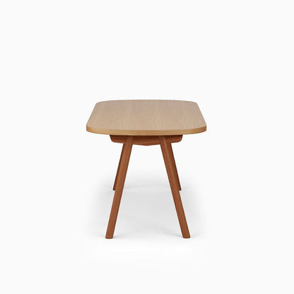 KUUM Table Oval  W1600 × D800 - オーク突板ナチュラル / クーム テーブル