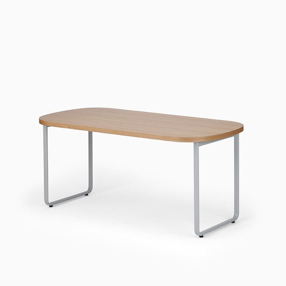 KUUM Table Oval  W1600 × D800 - オーク突板ナチュラル / クーム テーブル