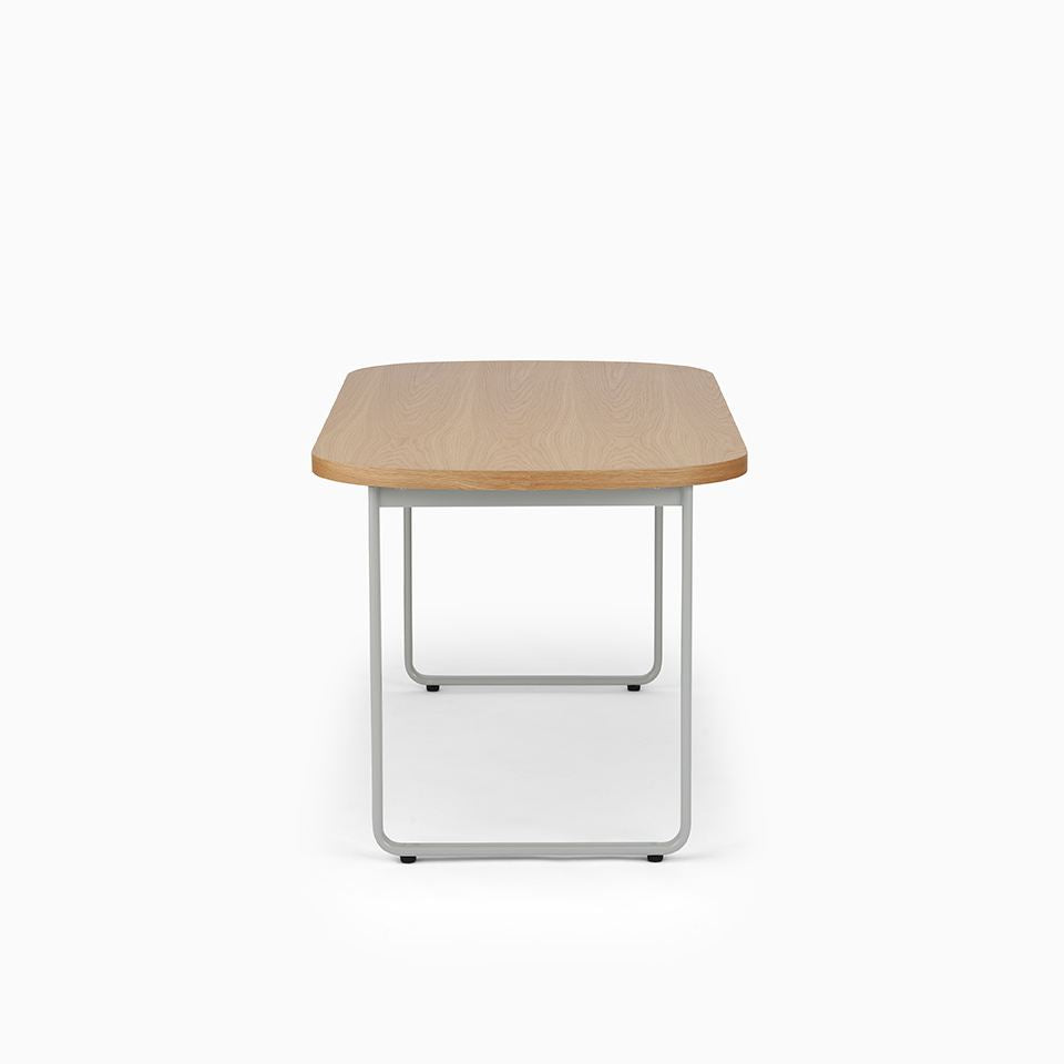 KUUM Table Oval  W1600 × D800 - オーク突板ナチュラル / クーム テーブル