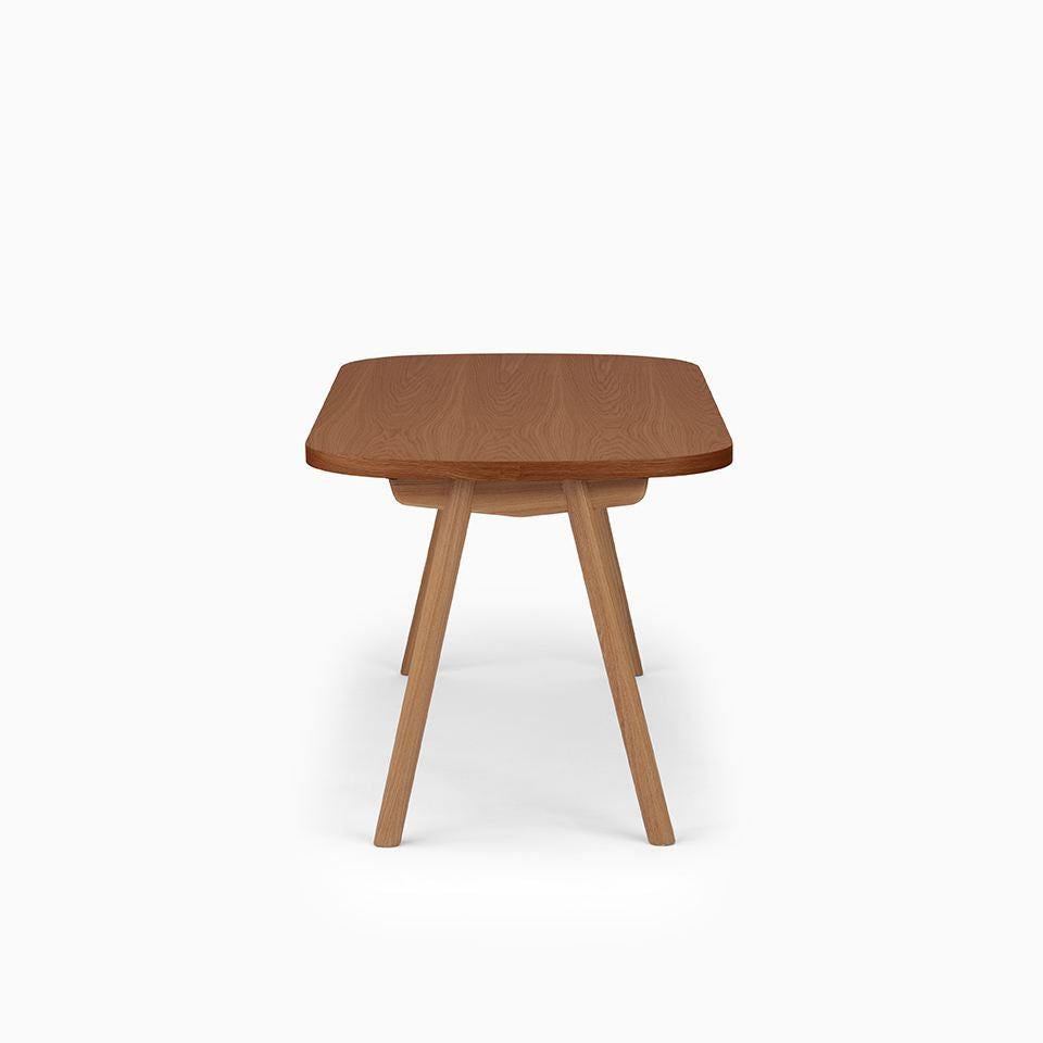 KUUM Table Oval  W1600 × D800 - オーク突板ブラウン / クーム テーブル