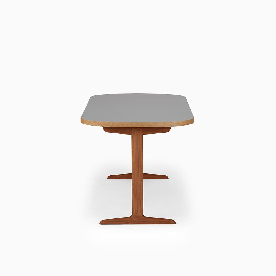 KUUM Table Oval  W1600 × D800 - メラミングレー / クーム テーブル