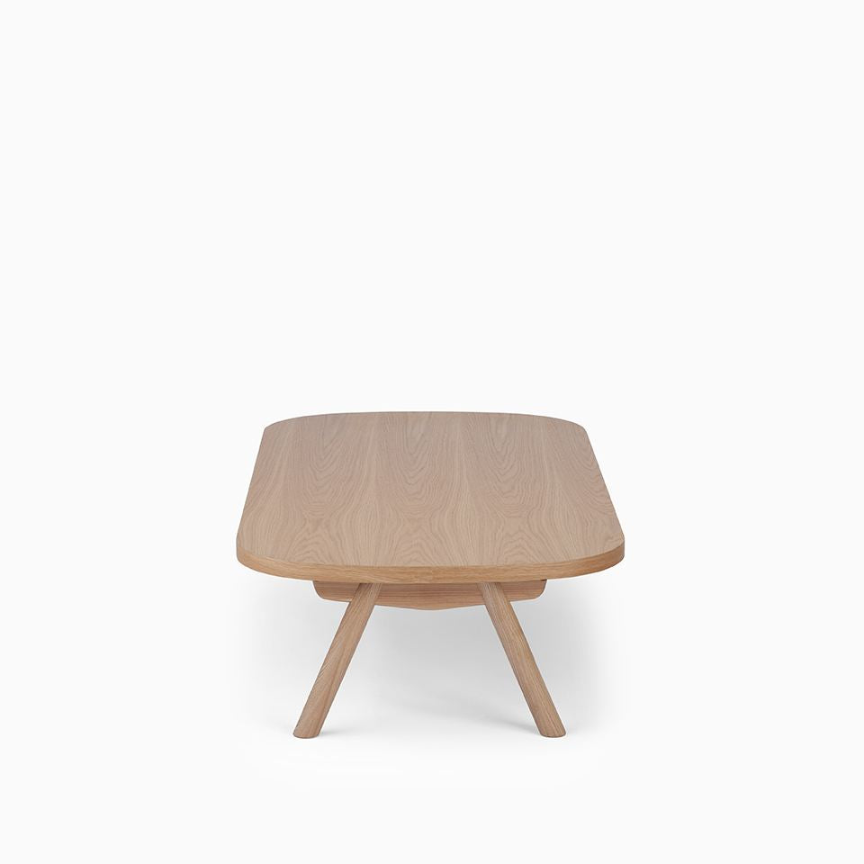 KUUM Living Table Oval  W1600 × D800 - オーク突板ナチュラル / クーム リビング テーブル