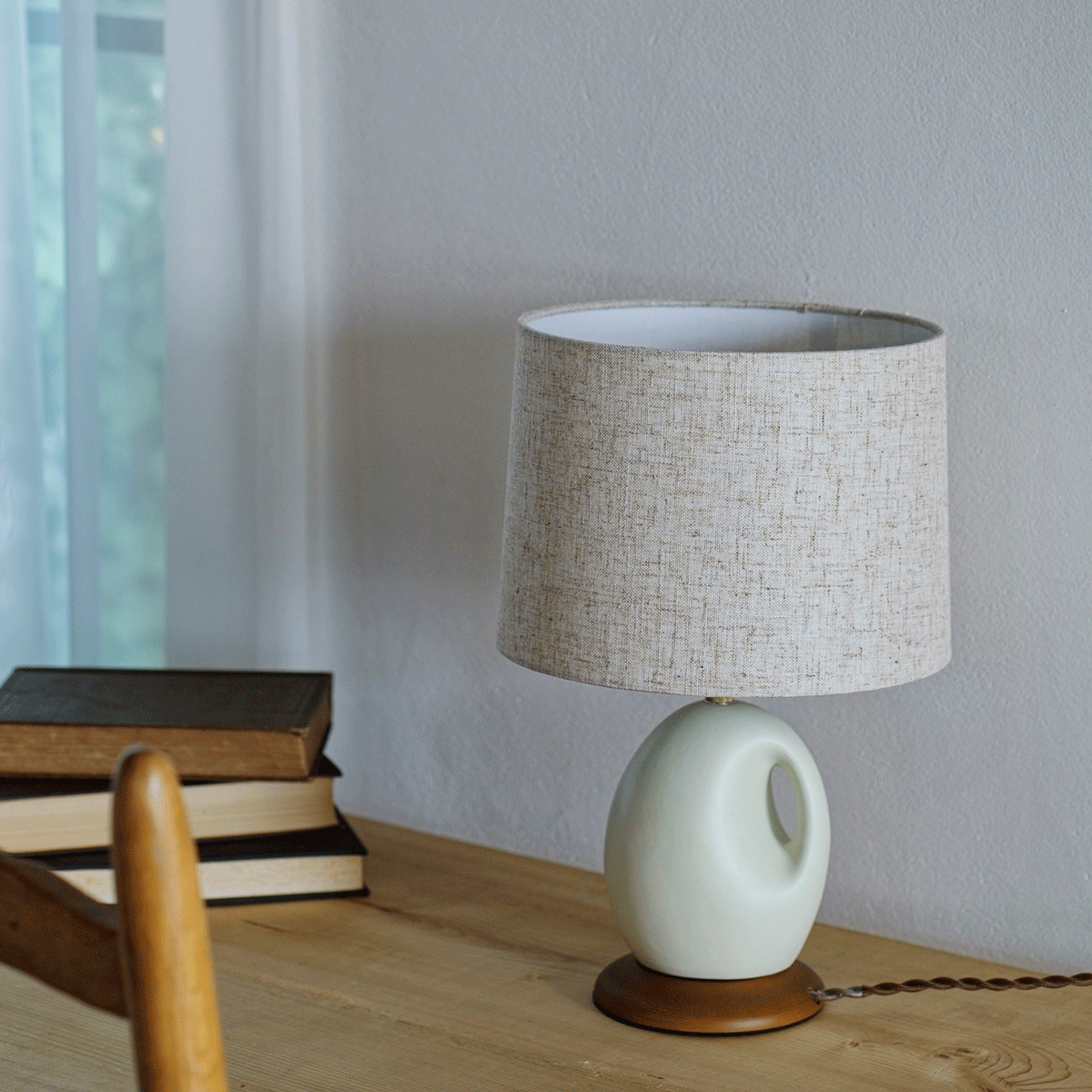Sculpture Table Lamp